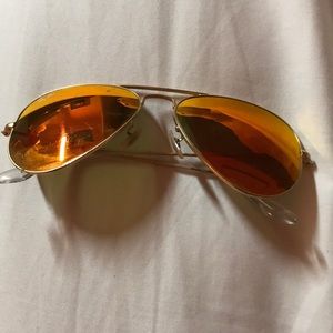 Ray-Ban Mirrored Aviator sunglasses
